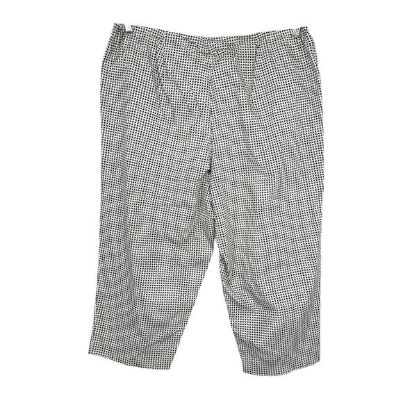 Talbots Plus size Capri Pants size 18 Basket weave Print Black White 22" Inseam - Picture 2 of 11